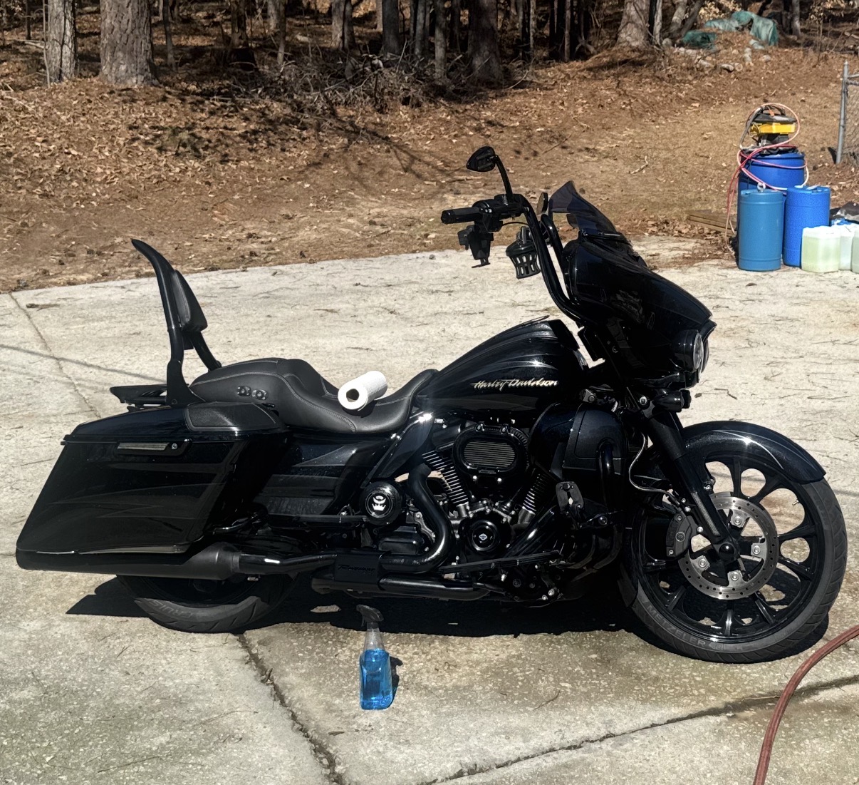Jason Sellers' 2017 CVO Street Glide with Eagle King reverse kit installed